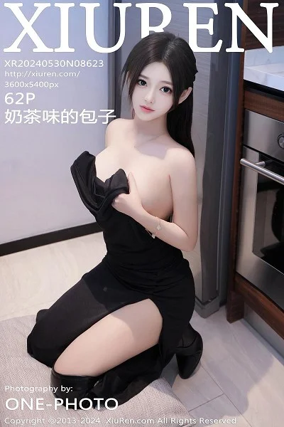 奶茶味的包子性感黑色连衣长裙配黑皮靴秀丰腴身材绝美写真
