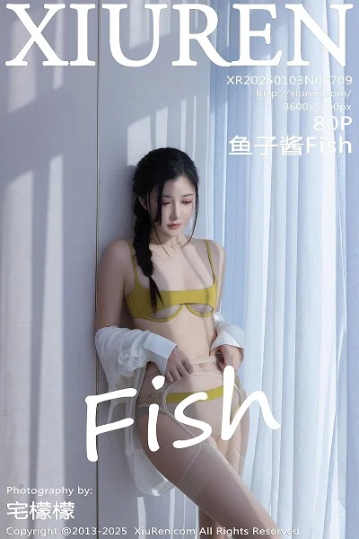 鱼子酱Fish白衬衫露性感内衣配肉丝吊袜秀曼妙身材绝美写真