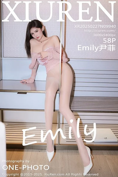 Emily尹菲性感粉色连衣短裙配超薄肉丝秀完美身材绝美写真