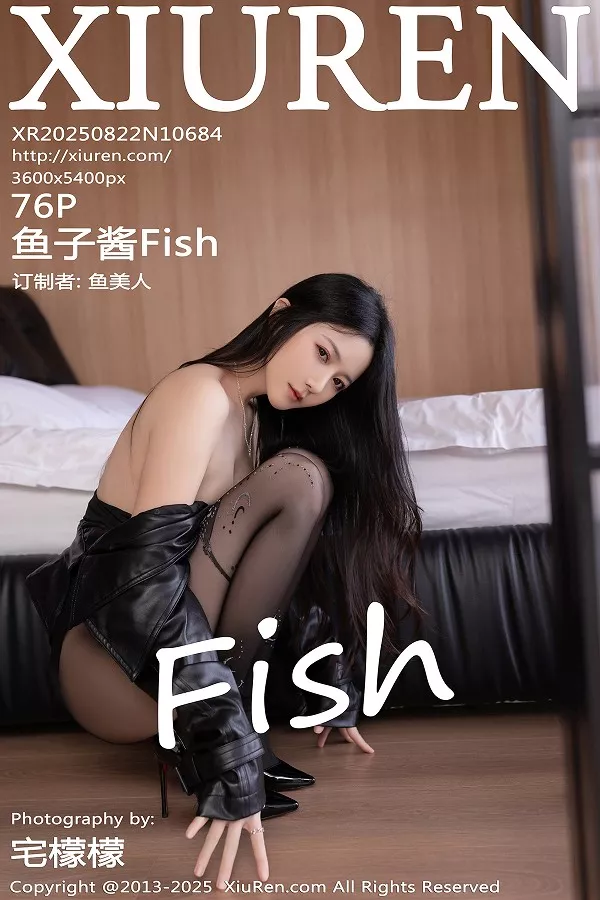 鱼子酱Fish黑色高叉连体衣配超薄黑丝秀曼妙身材绝美写真