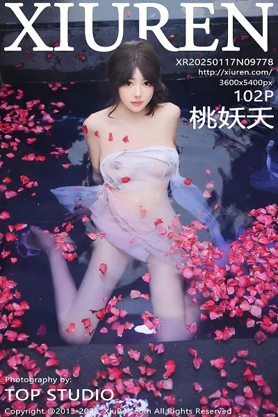 桃妖夭浴池场景性感白色薄纱服饰花瓣浴秀惹火身材绝美写真