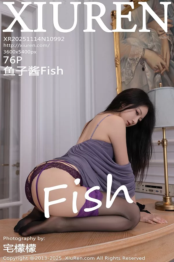 鱼子酱Fish性感紫色连衣裙配紫丝吊袜秀曼妙身姿绝美写真