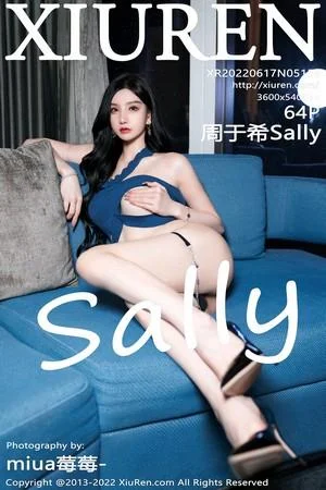 周于希Sally私房性感露肩抹胸服饰半脱秀完美身材绝美写真