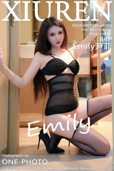 Emily尹菲浴室场景性感黑色情趣内衣配黑丝袜极致绝美写真