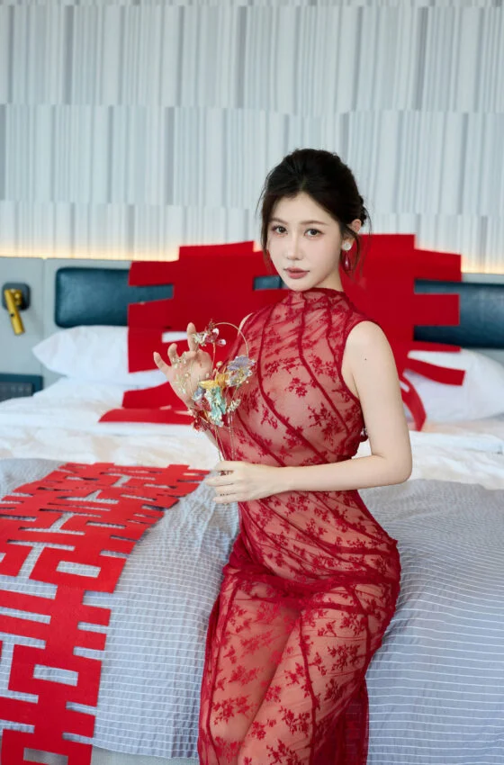 [秀人付费] 尹甜甜 诱人私拍福利 出嫁