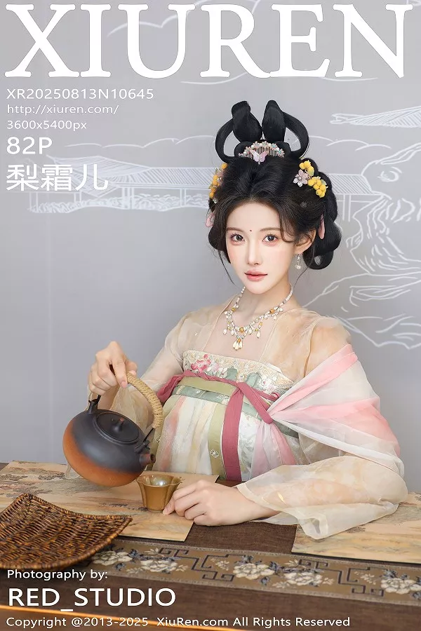 梨霜儿古典主题性感浅色古装服饰秀丰腴身材迷人美腿写真