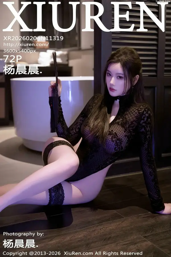 杨晨晨.性感红色长裙+黑色连体衣秀丰腴身材惹火绝美写真