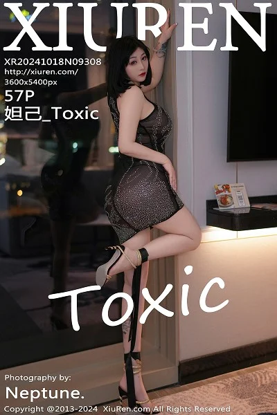 妲己_Toxic性感黑色轻透连衣短裙秀丰腴身姿惹火绝美写真