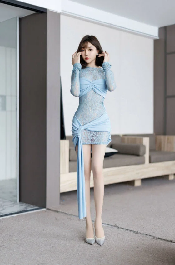 [秀人付费] 徐莉芝Booty 诱人私拍福利 蓝色短裙吊带灰丝