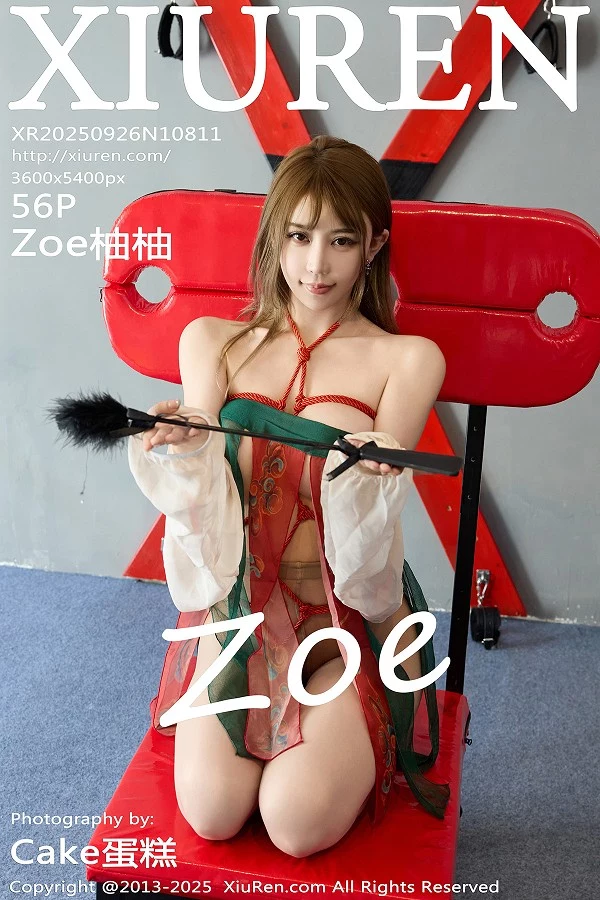 Zoe柚柚性感古风薄纱服饰配超薄肉丝秀凹凸身材绝美写真
