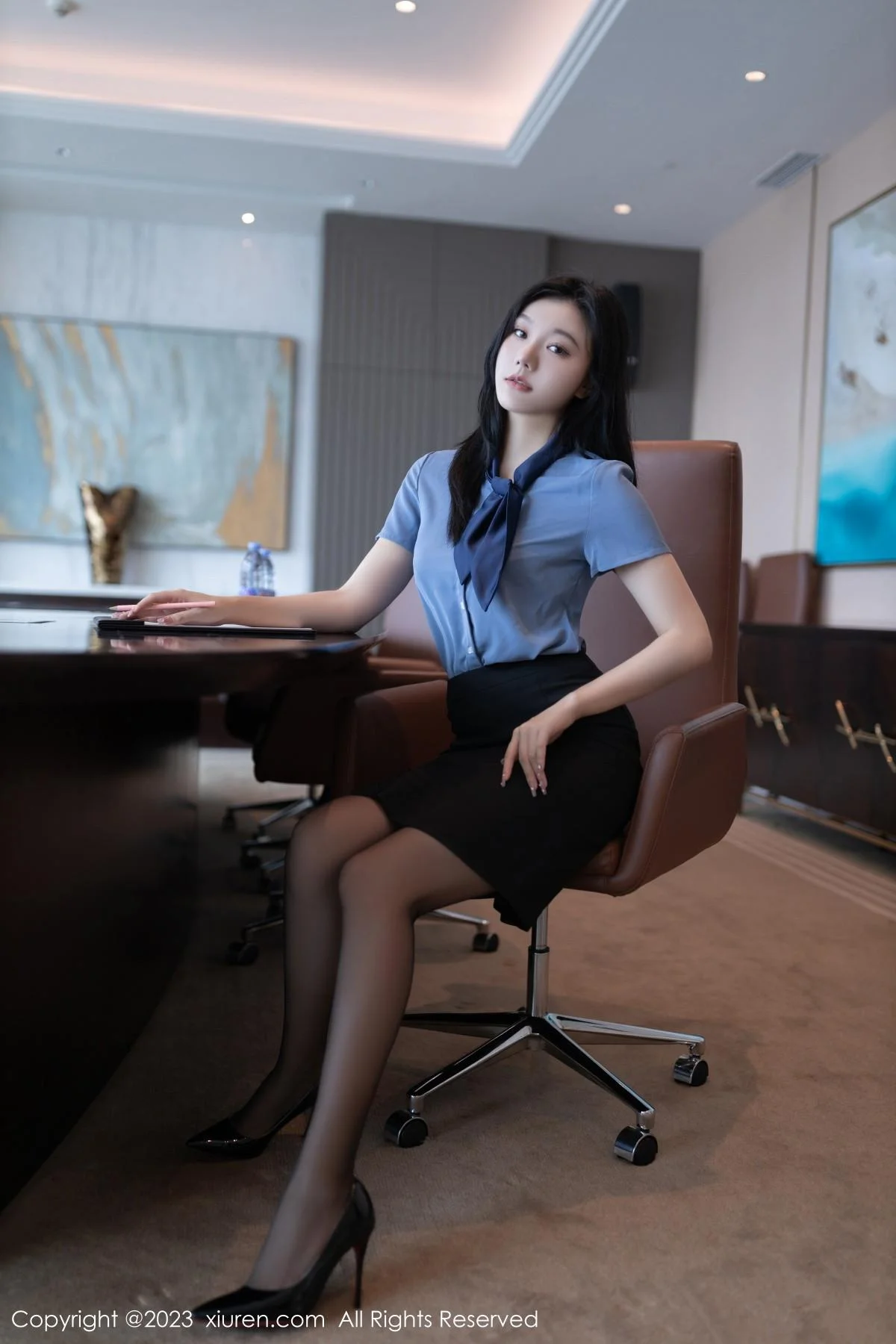 安然anran职员OL装扮性感玫红色内衣配开档黑丝绝美写真 第 5 张