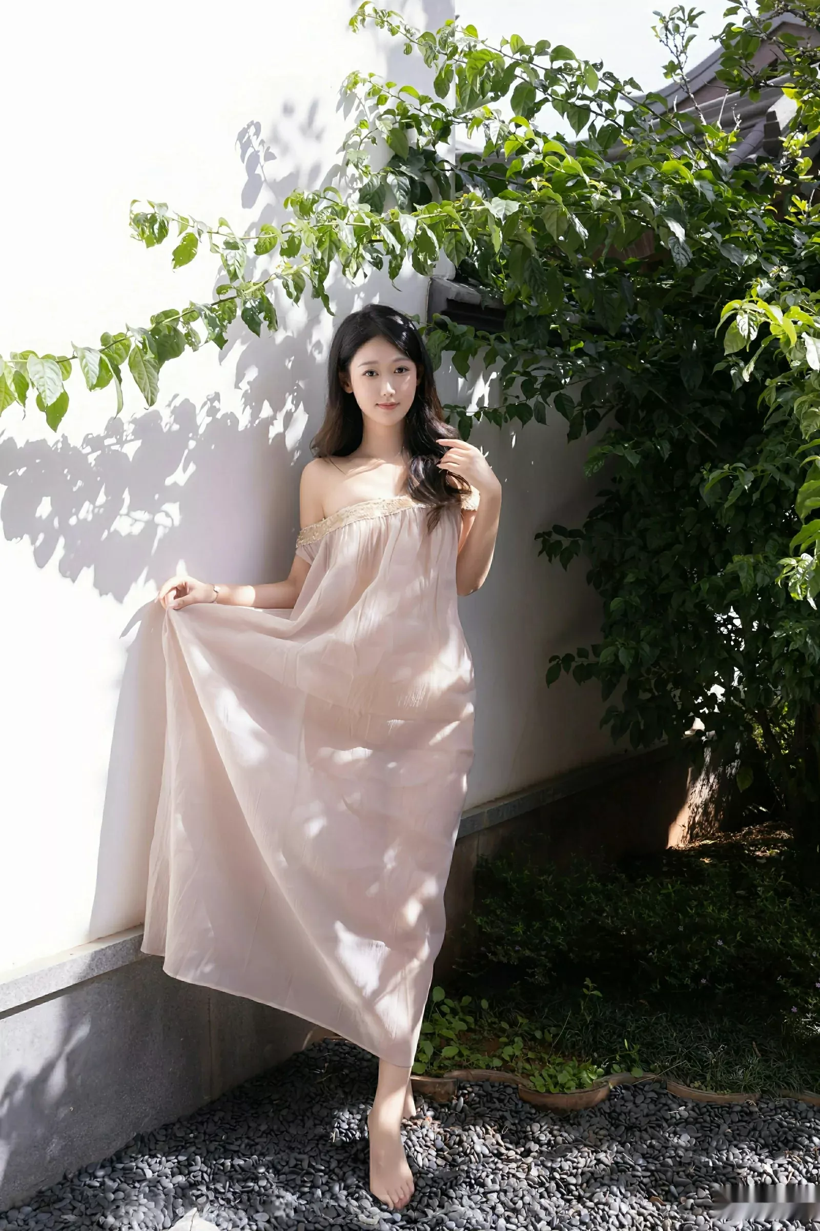 唐安琪性感浅色薄纱服饰配超薄肉丝秀曼妙身姿完美绝美写真 第 101 张