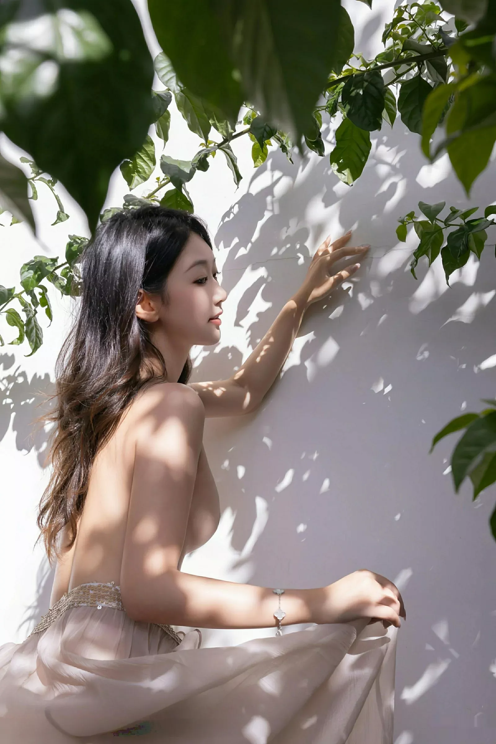 唐安琪性感浅色薄纱服饰配超薄肉丝秀曼妙身姿完美绝美写真 第 74 张