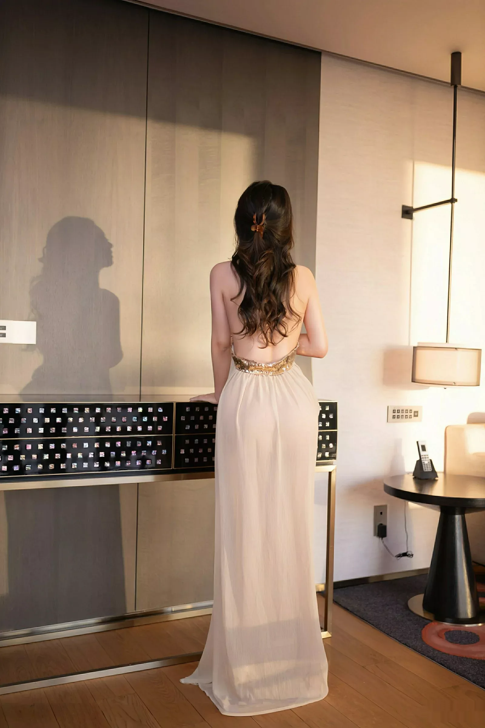 唐安琪性感浅色薄纱服饰配超薄肉丝秀曼妙身姿完美绝美写真 第 80 张