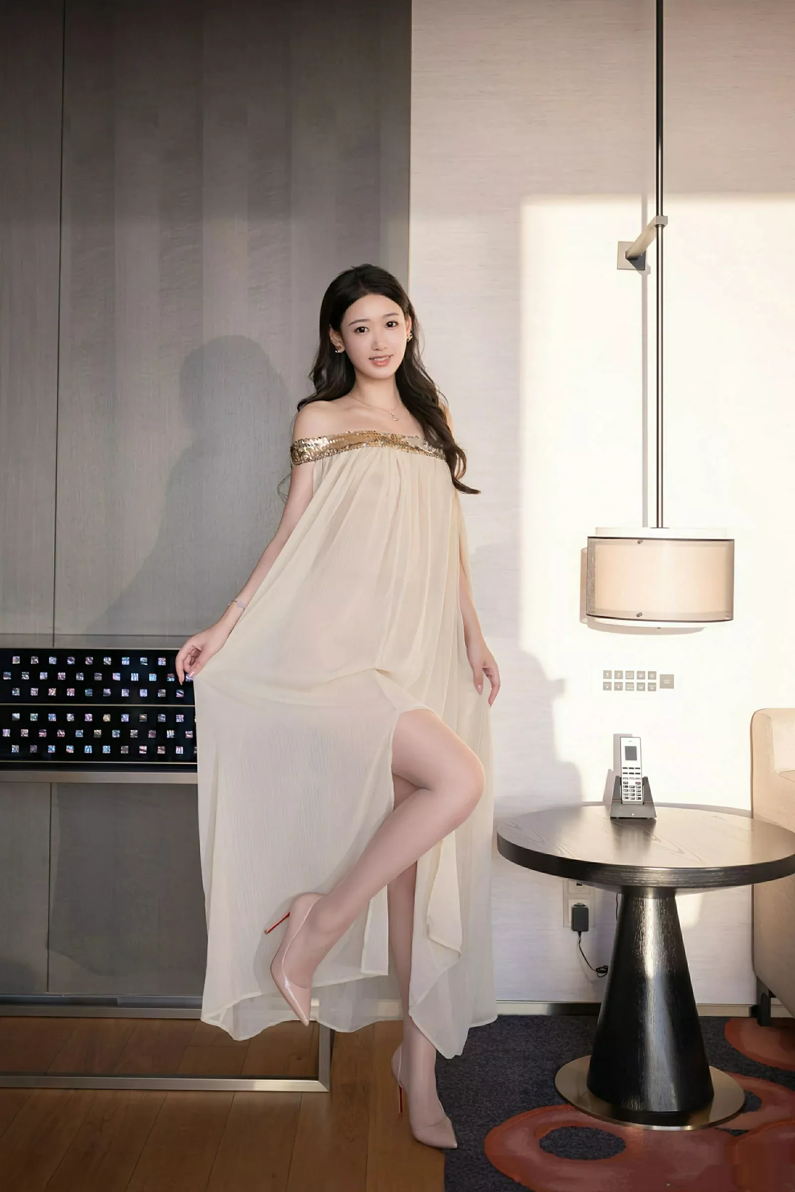唐安琪性感浅色薄纱服饰配超薄肉丝秀曼妙身姿完美绝美写真 第 91 张