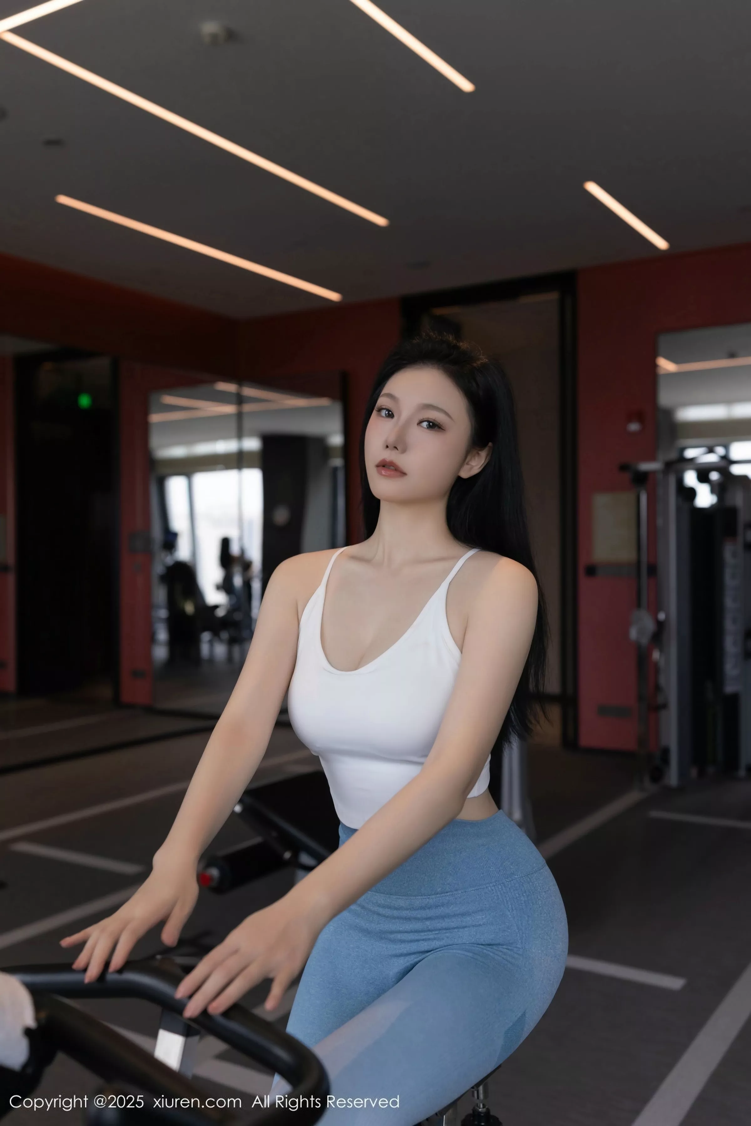 安然anran健身房性感蓝白色运动服秀曼妙身姿完美绝美写真 第 20 张
