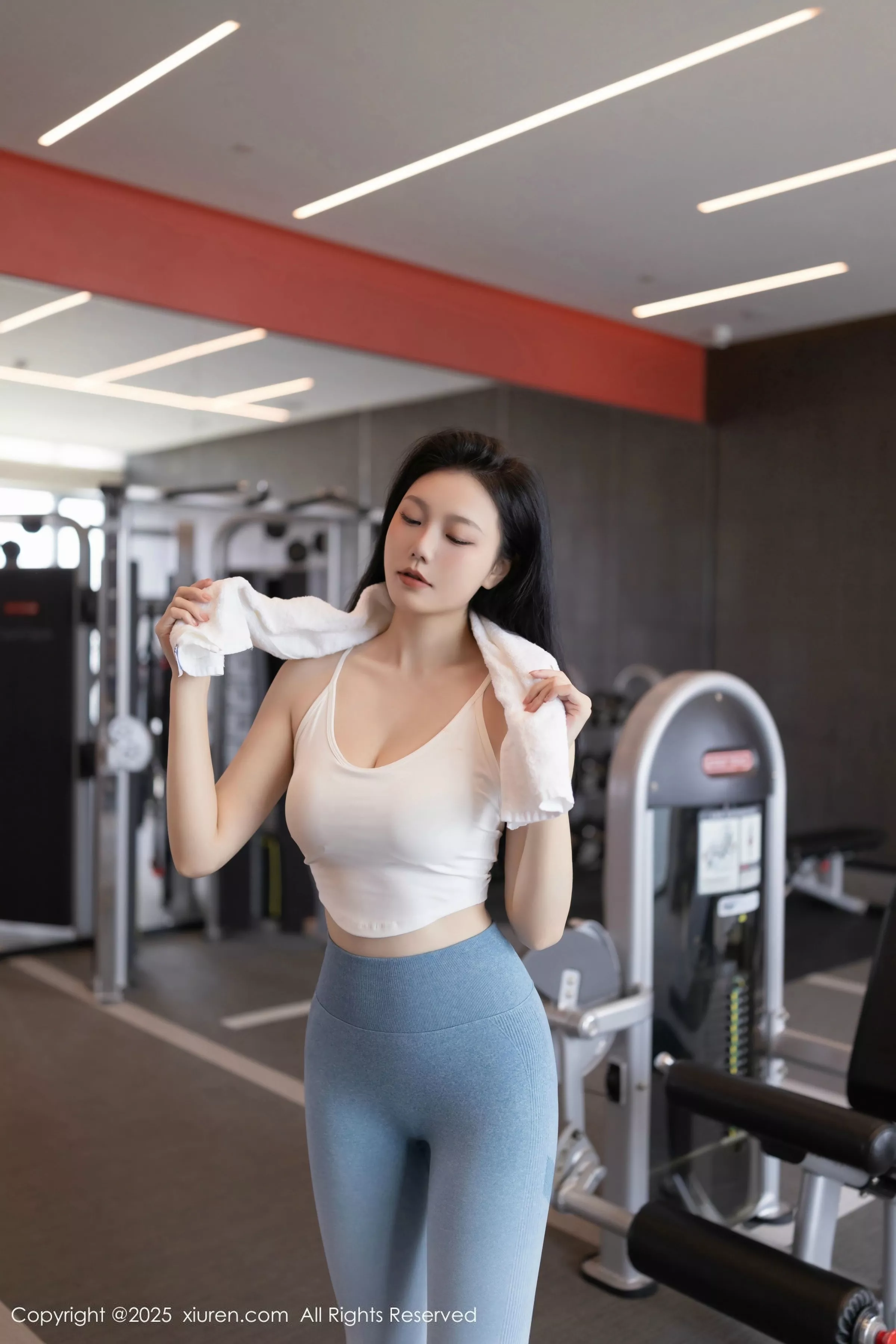 安然anran健身房性感蓝白色运动服秀曼妙身姿完美绝美写真 第 27 张