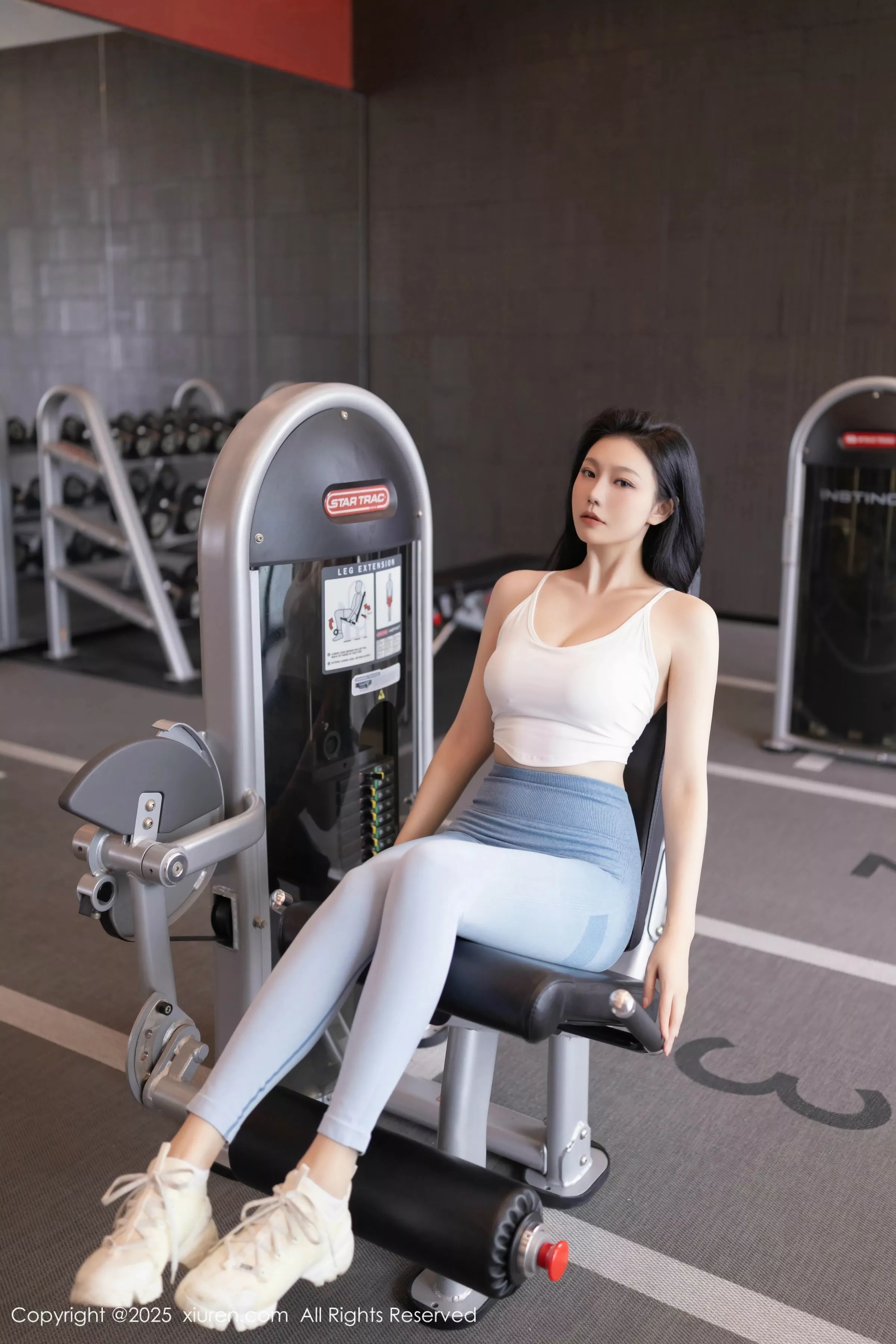 安然anran健身房性感蓝白色运动服秀曼妙身姿完美绝美写真 第 41 张