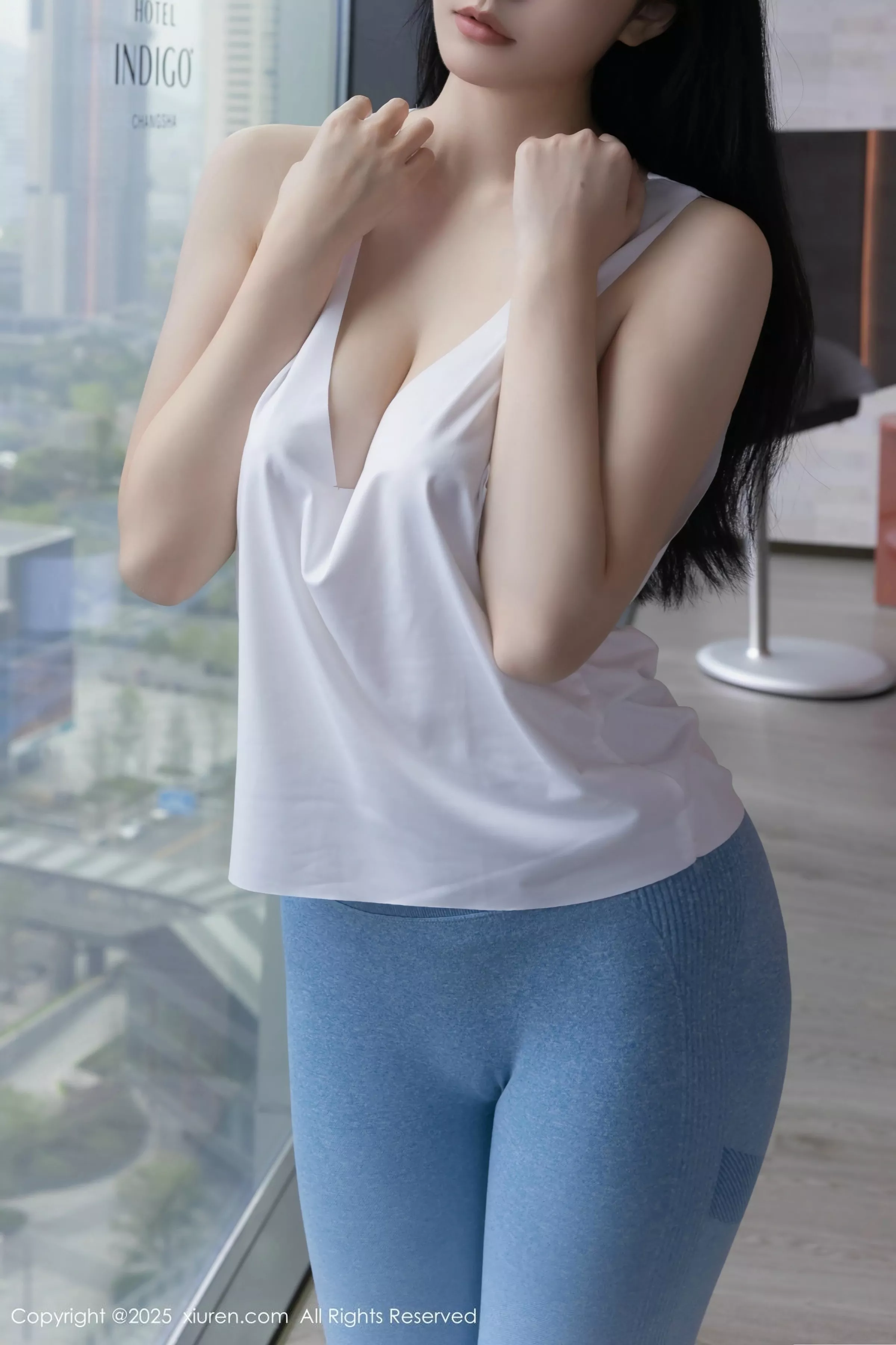安然anran健身房性感蓝白色运动服秀曼妙身姿完美绝美写真 第 89 张
