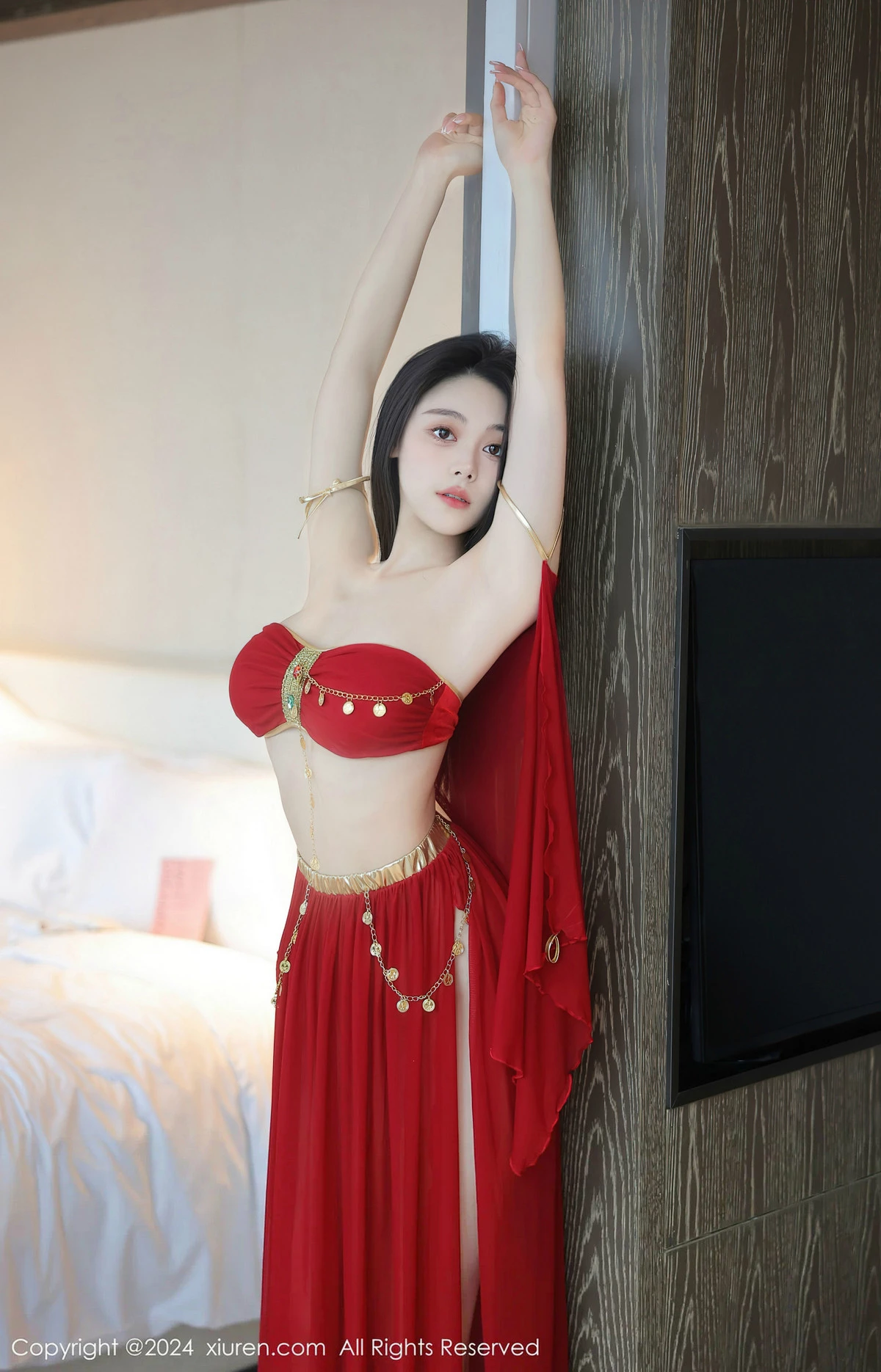 清妙异域舞娘装扮性感红色舞裙秀曼妙身姿修长美腿迷人写真 第 40 张