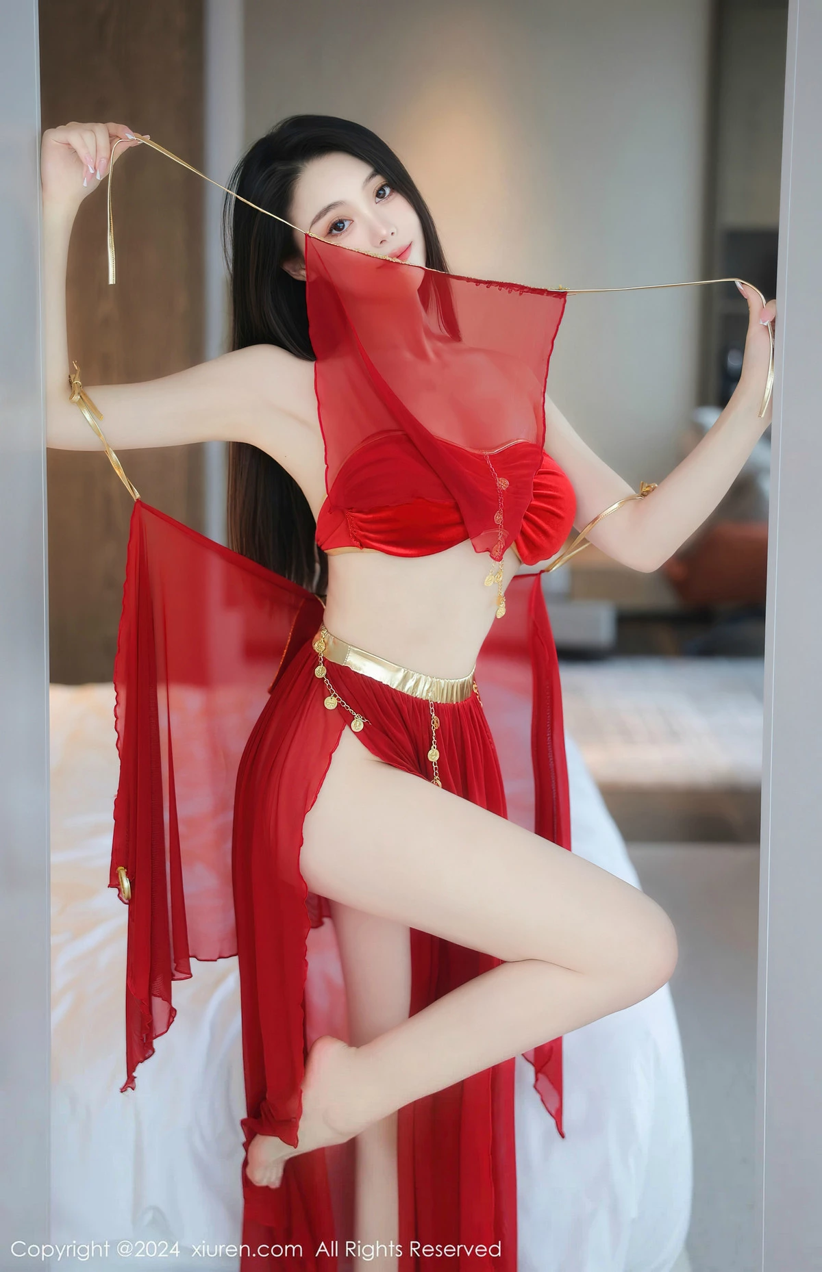 清妙异域舞娘装扮性感红色舞裙秀曼妙身姿修长美腿迷人写真 第 50 张