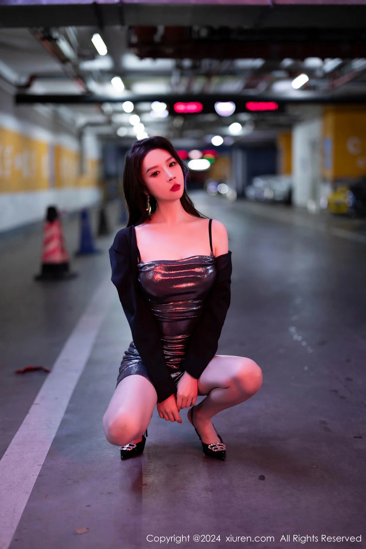 梦心玥深灰色吊带短裙+白色轻透情趣服饰秀曼妙身姿绝美写真 第 35 张