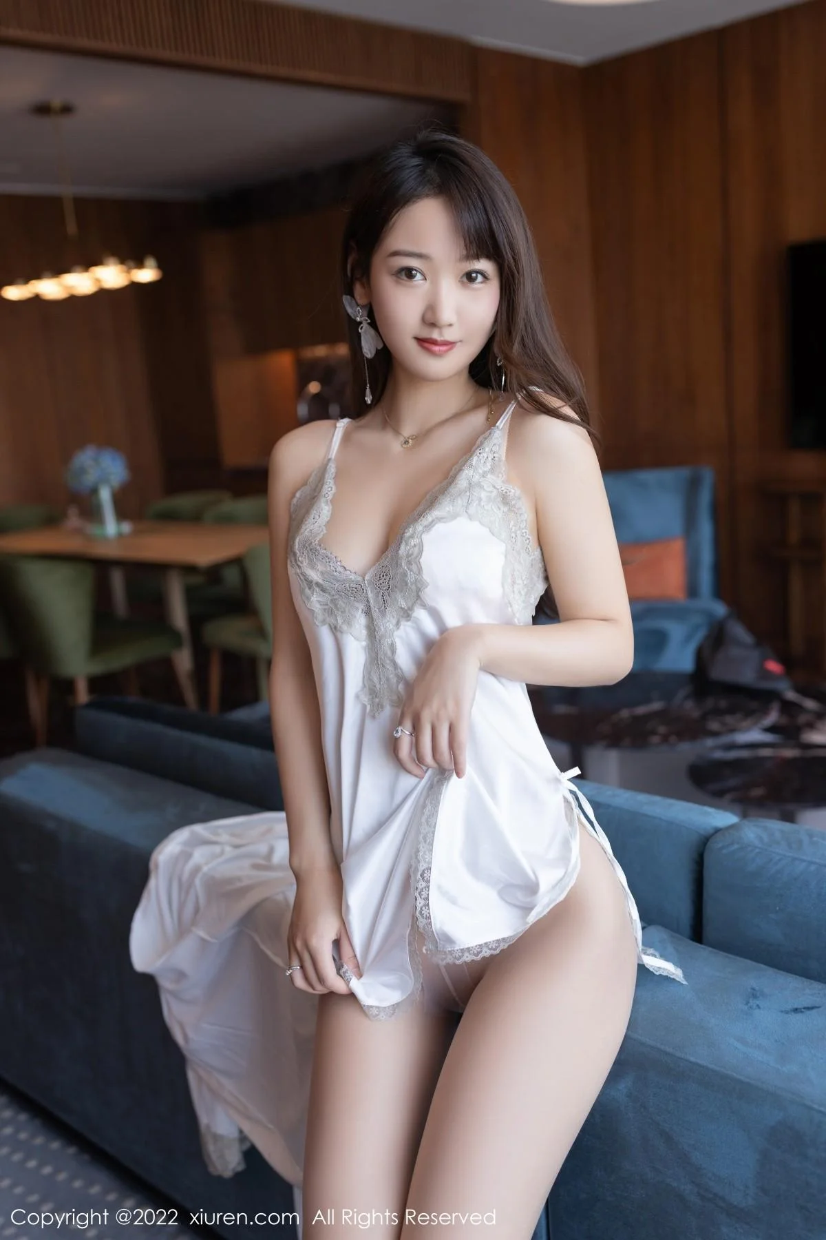 唐安琪私房性感白色丝质睡裙配超薄无内肉丝撩人绝美写真 第 25 张