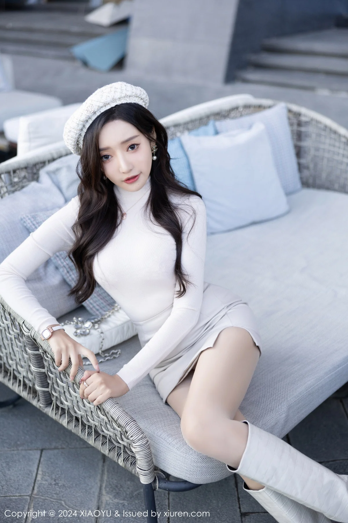 王馨瑶yanni性感白色连衣裙露粉色内衣配超薄肉丝绝美写真 第 10 张