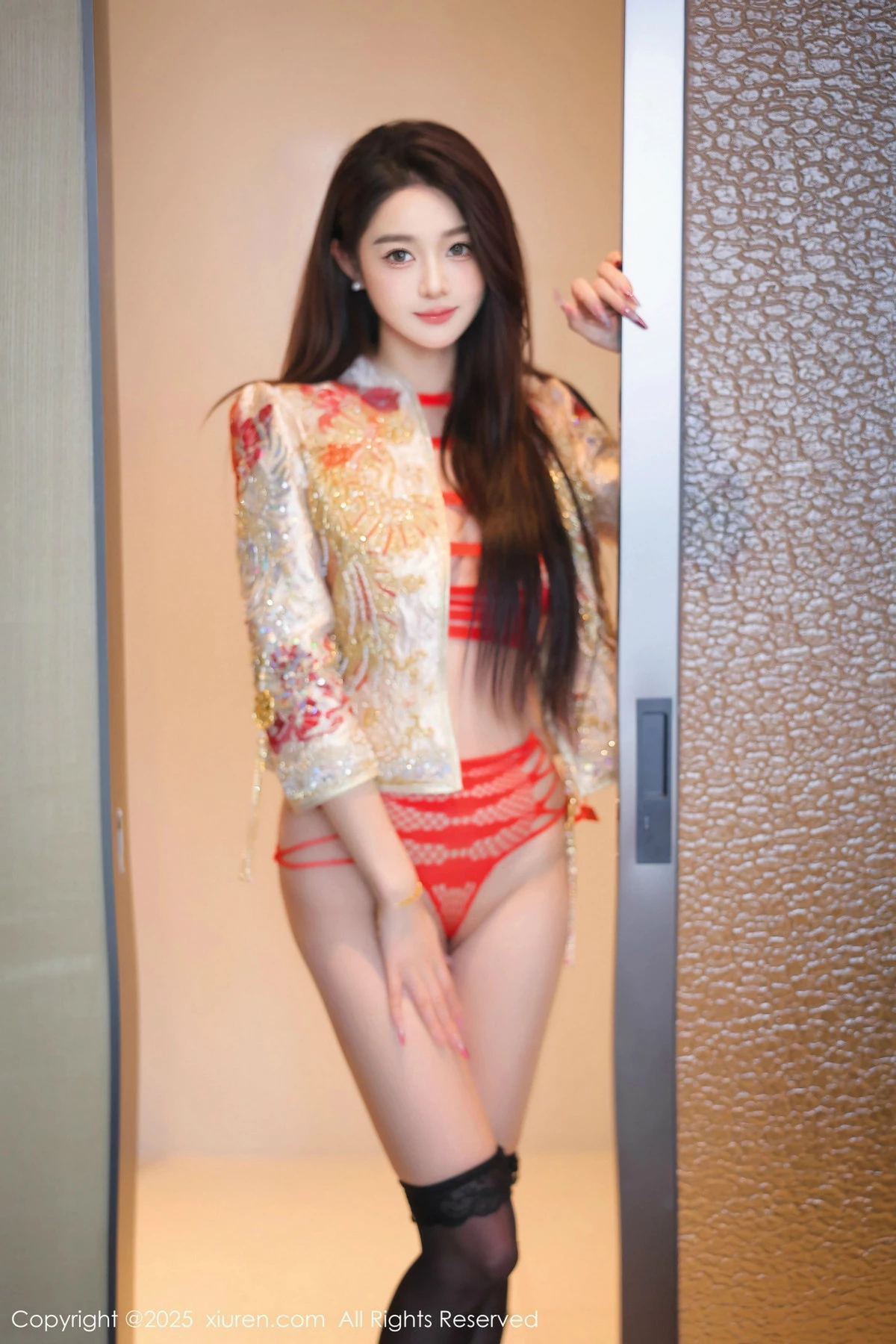 Candy糖糖性感喜庆服饰露红色情趣服饰秀丰腴身材绝美写真 第 72 张