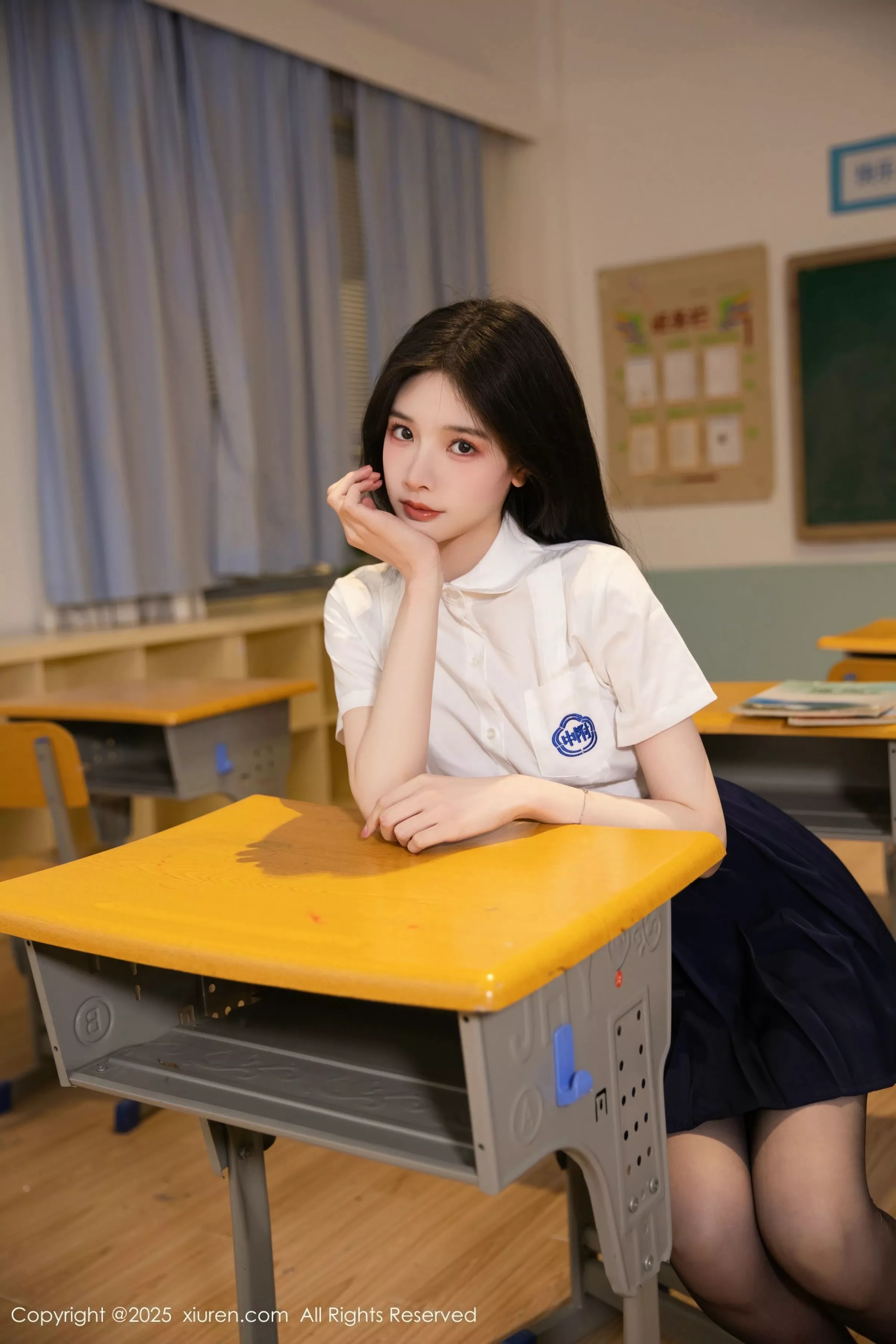 布丁wow性感JK制服露蕾丝内衣配超薄黑丝秀完美身材绝美写真 第 16 张