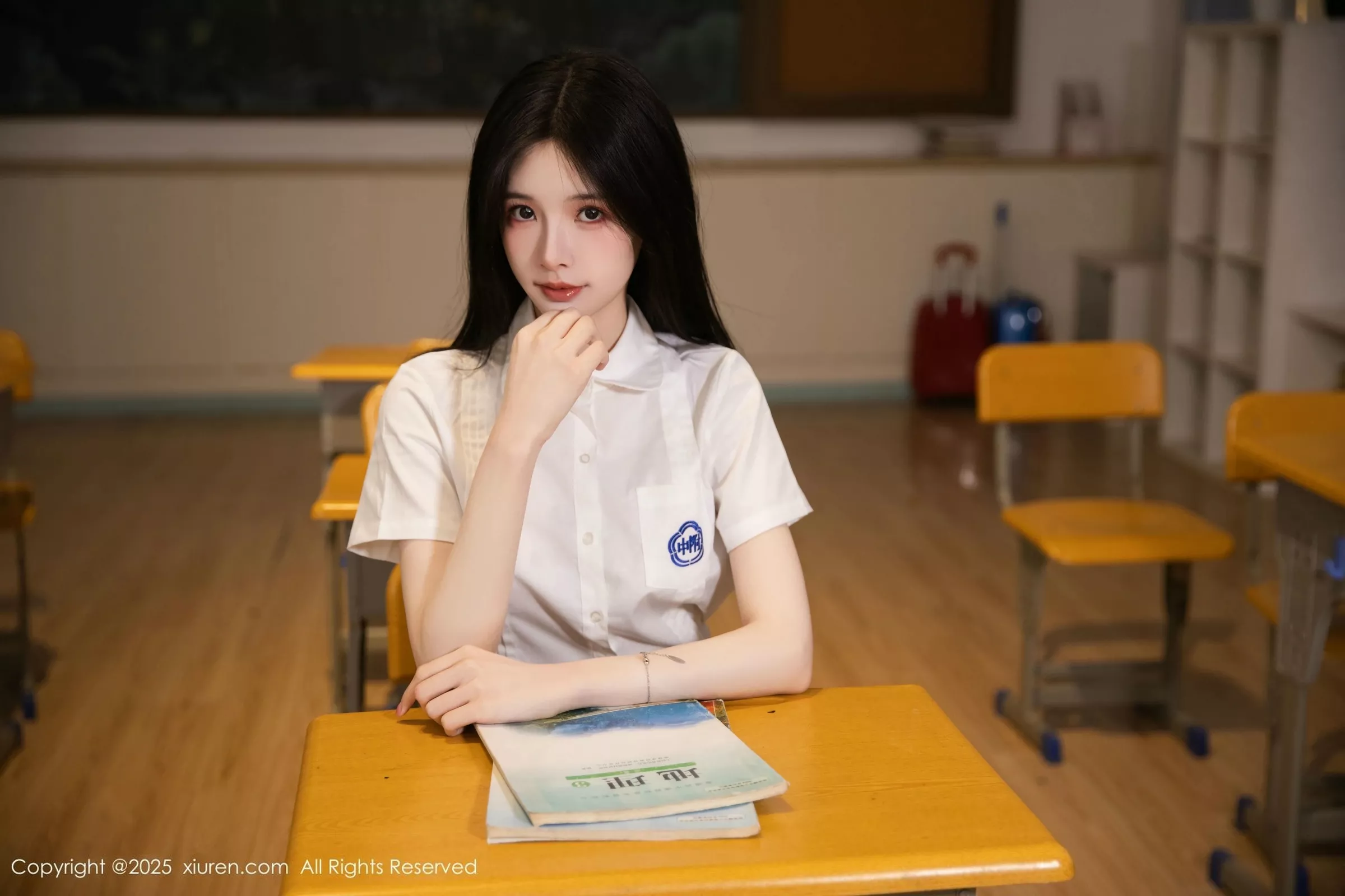 布丁wow性感JK制服露蕾丝内衣配超薄黑丝秀完美身材绝美写真 第 18 张