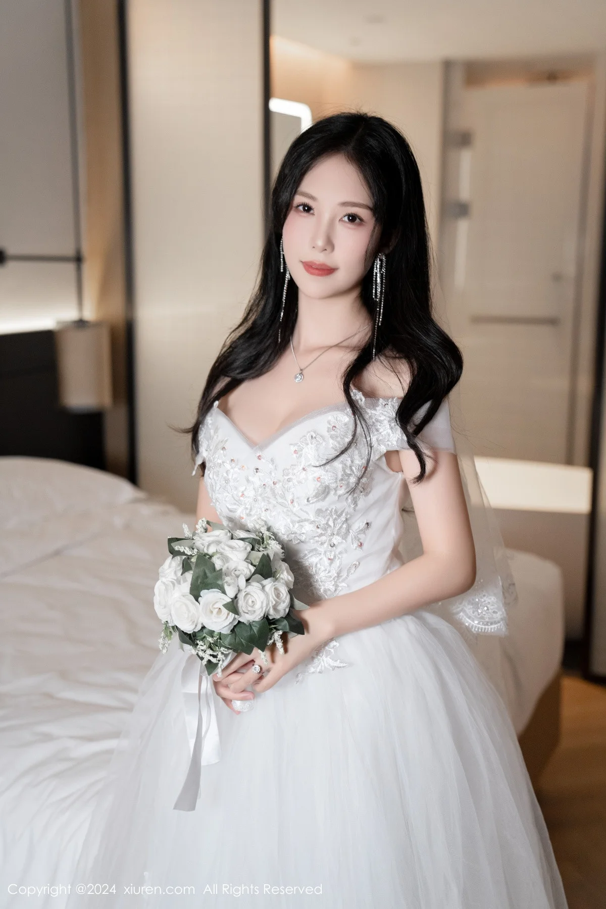 利世浴室场景性感白色婚纱配超薄肉丝秀完美身材绝美写真 第 78 张