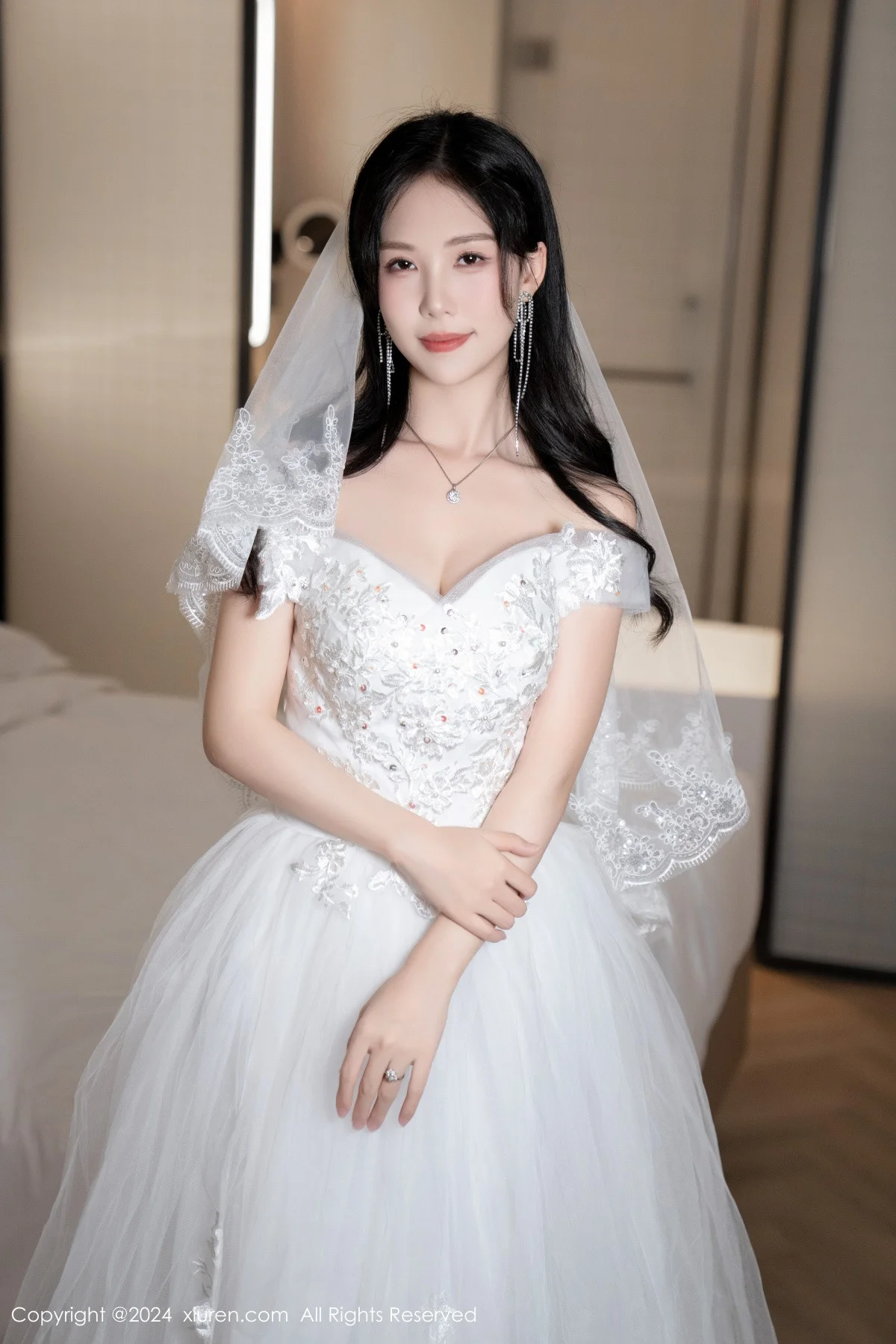 利世浴室场景性感白色婚纱配超薄肉丝秀完美身材绝美写真 第 84 张