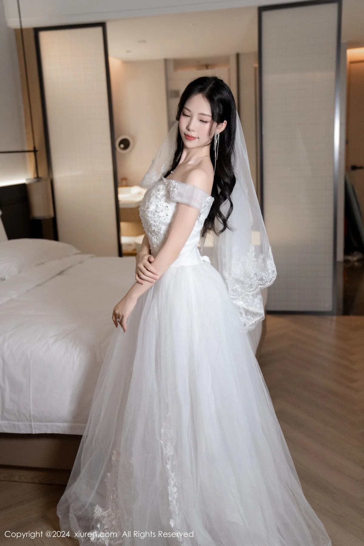 利世浴室场景性感白色婚纱配超薄肉丝秀完美身材绝美写真 第 89 张