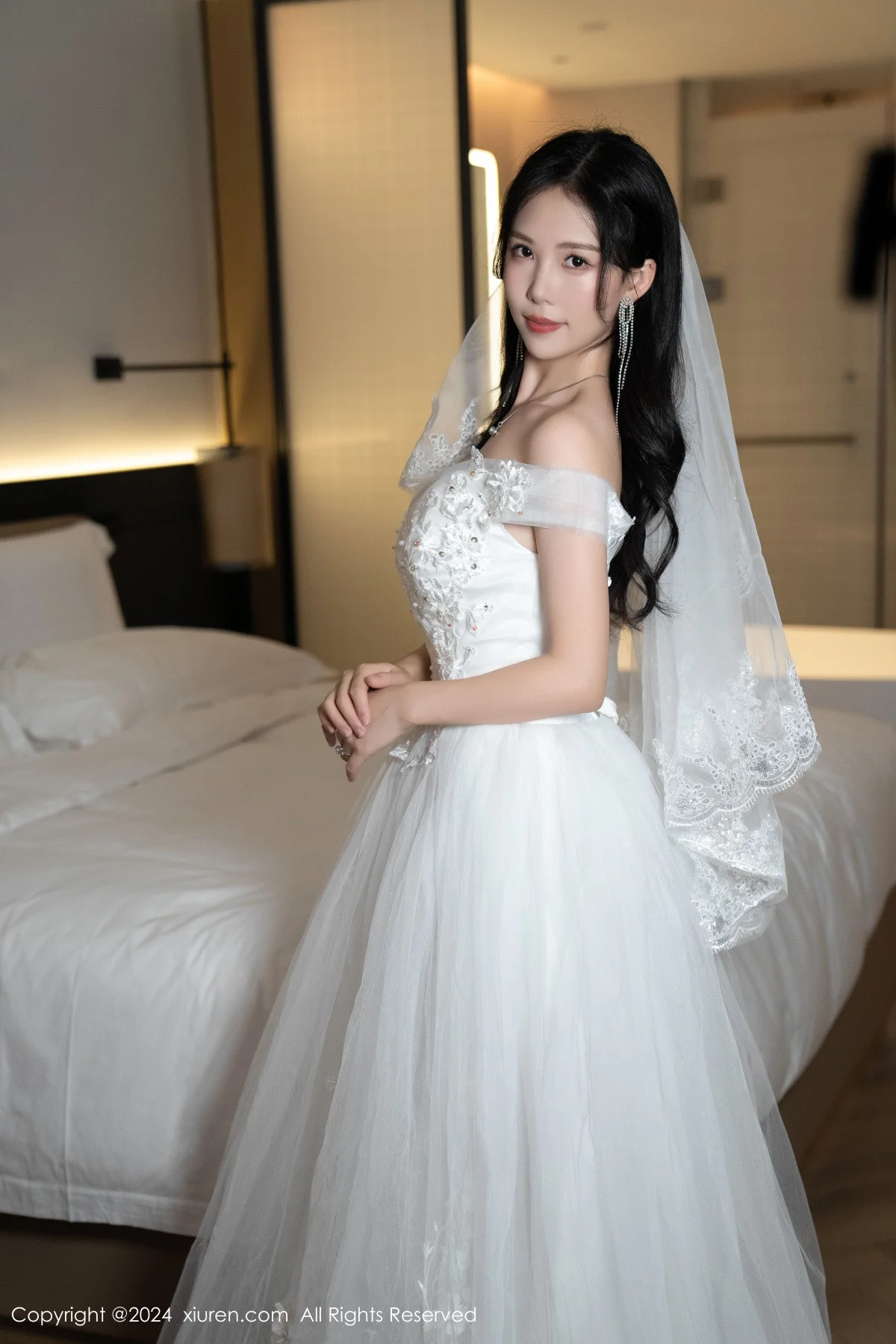 利世浴室场景性感白色婚纱配超薄肉丝秀完美身材绝美写真 第 91 张