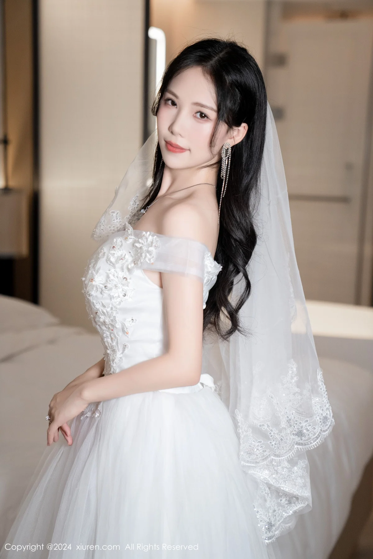 利世浴室场景性感白色婚纱配超薄肉丝秀完美身材绝美写真 第 94 张