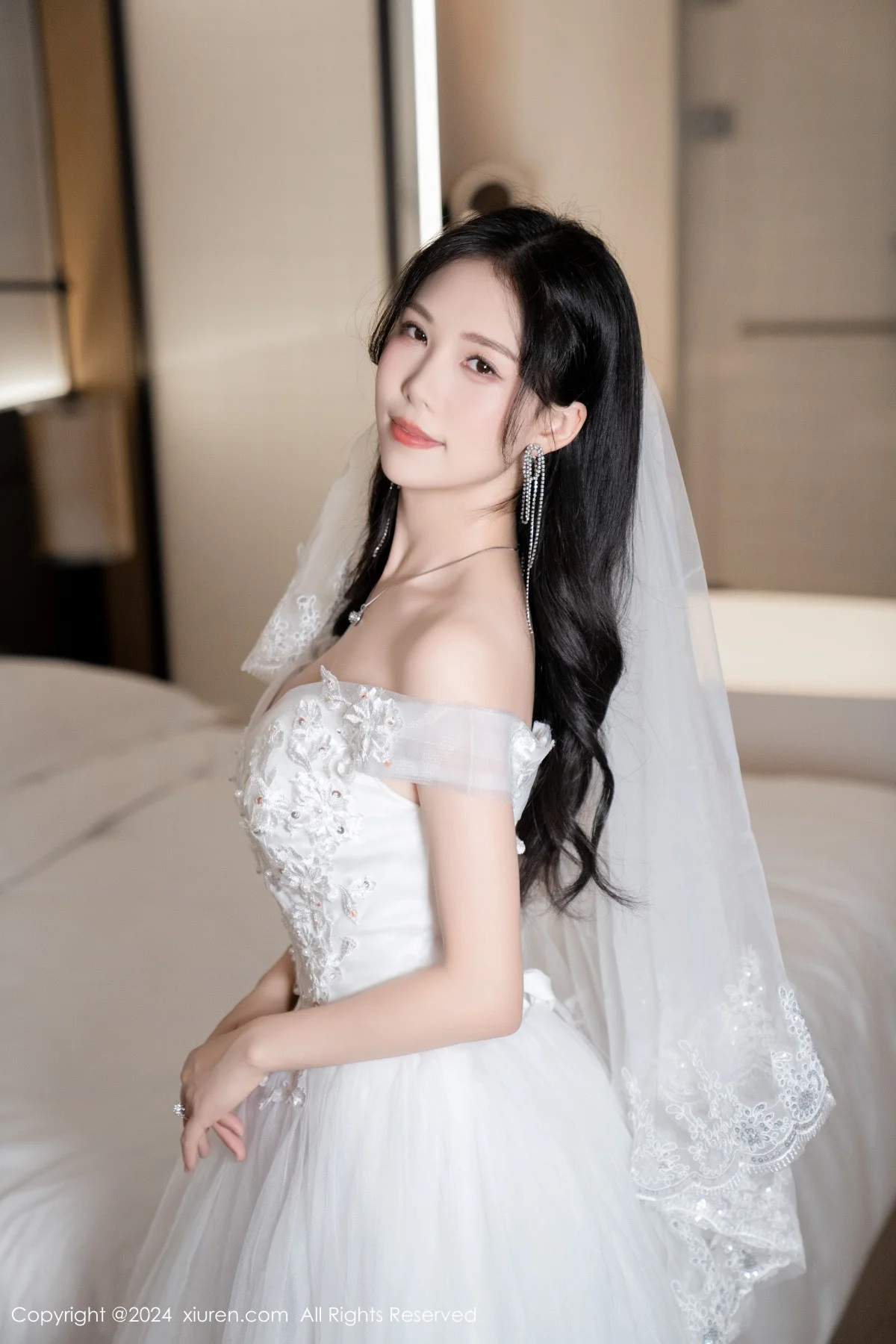 利世浴室场景性感白色婚纱配超薄肉丝秀完美身材绝美写真 第 98 张