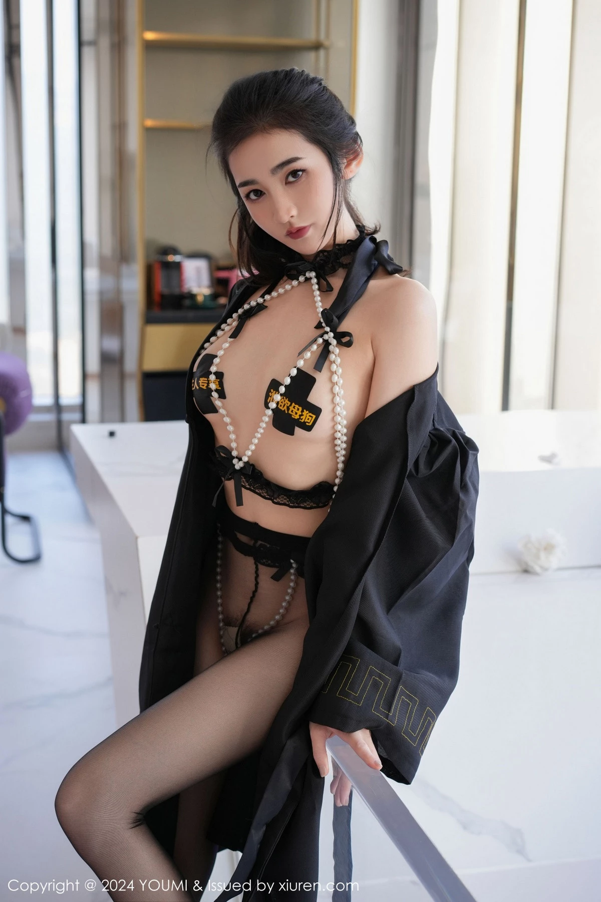 鱼尾fish性感黑色风衣露黑色情趣服配超薄黑丝极致魅惑写真 第 22 张