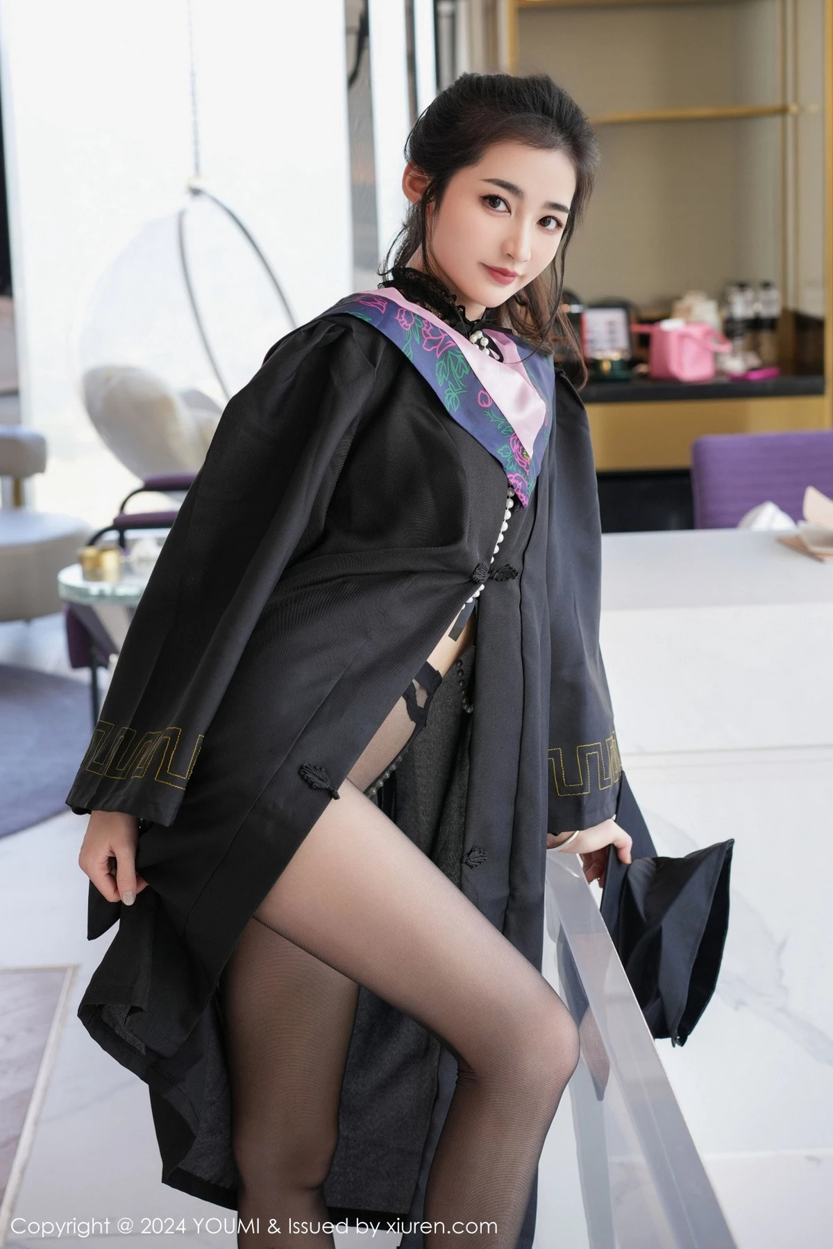 鱼尾fish性感黑色风衣露黑色情趣服配超薄黑丝极致魅惑写真 第 5 张