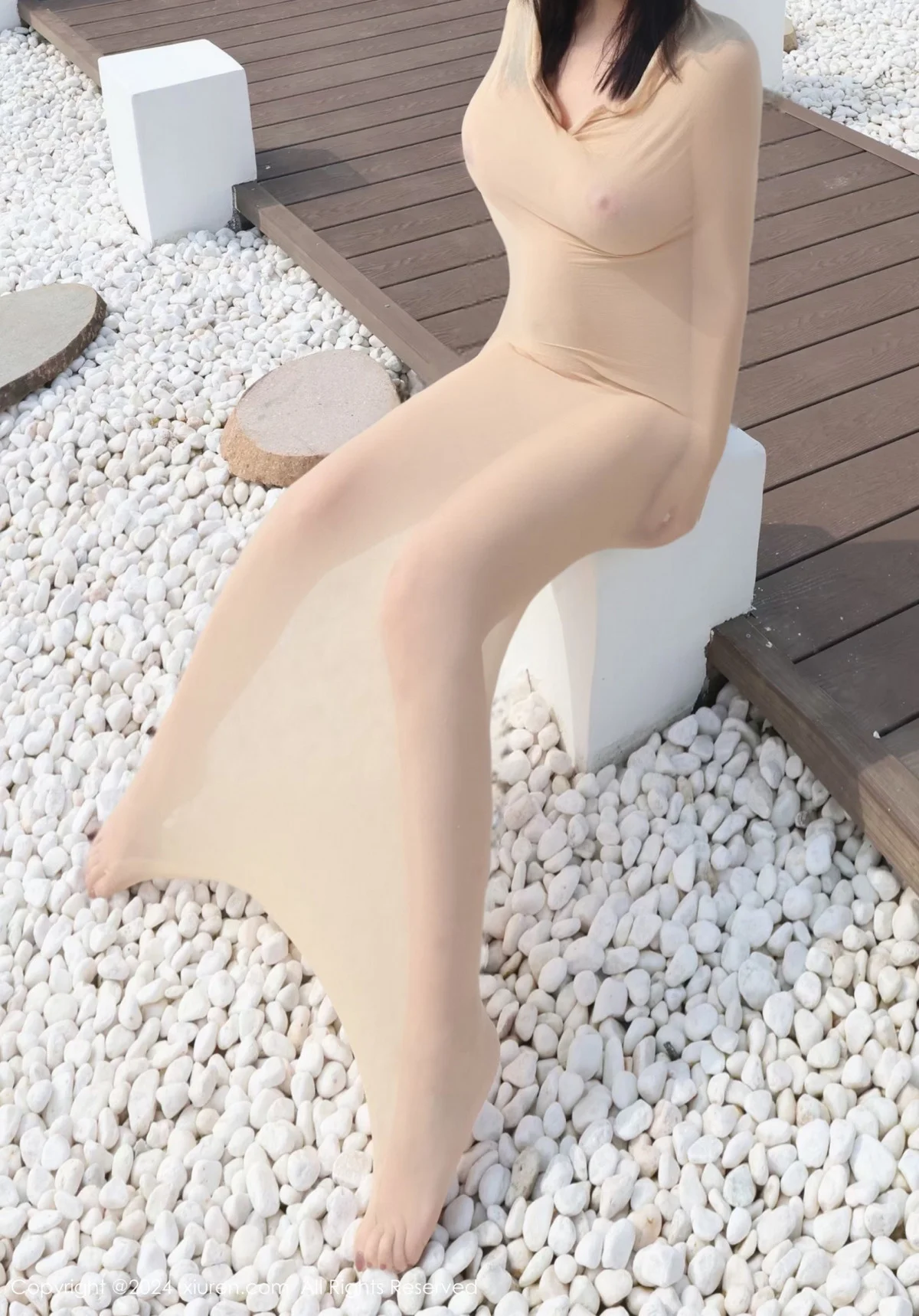 小薯条nienie户外性感肉色连体衣秀惹火身材撩人绝美写真 第 68 张
