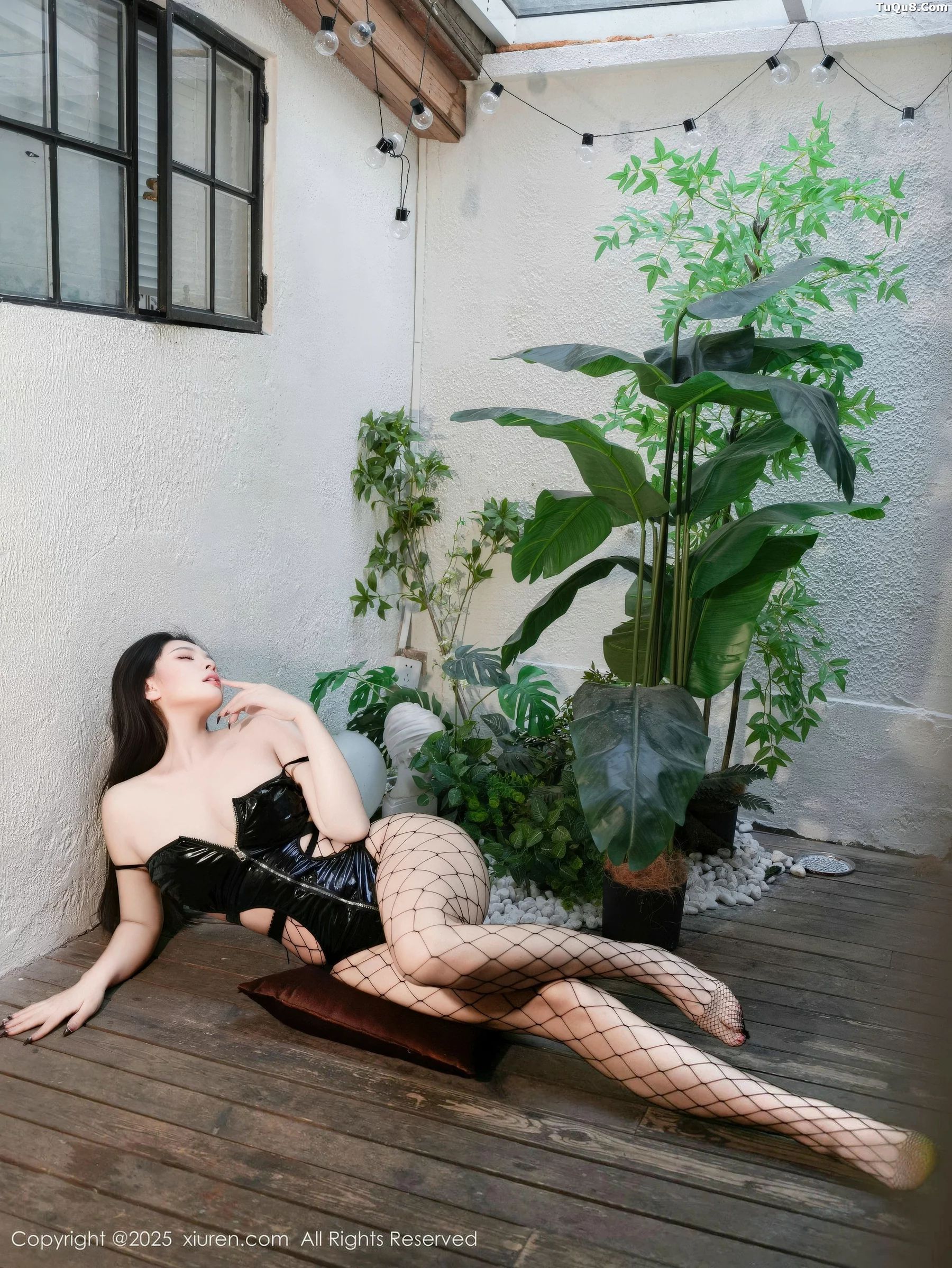 Yuanbao性感紫色连衣裙露黑色情趣内衣秀丰满身材写真 第 76 张
