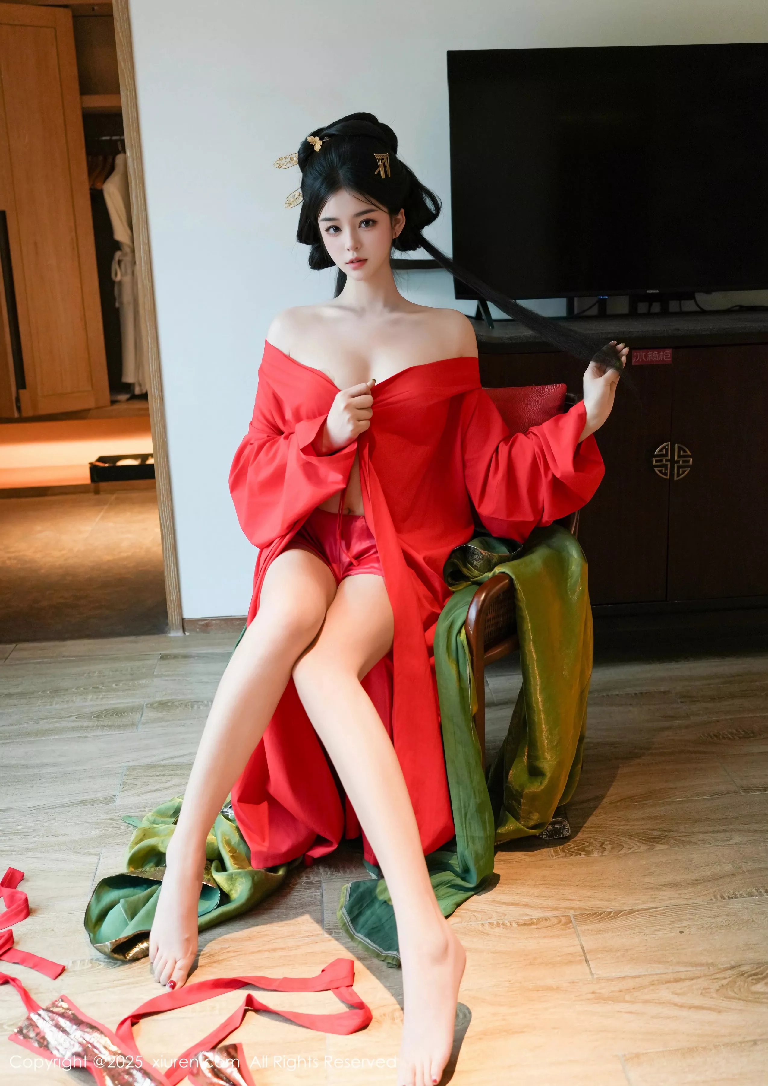 雪糕CiCi性感绿色古风服饰露红色情趣服饰秀美腿绝美写真 第 80 张