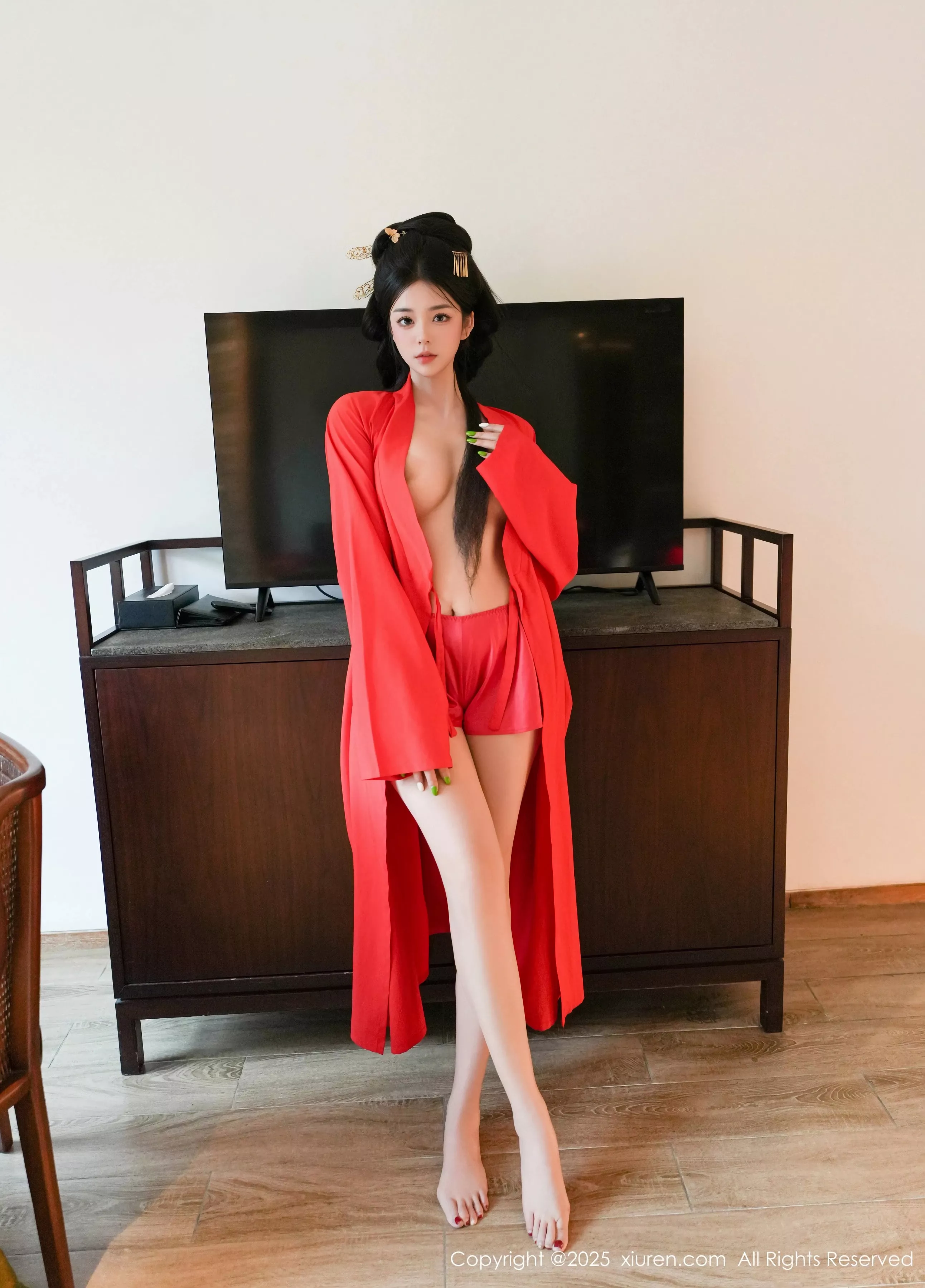 雪糕CiCi性感绿色古风服饰露红色情趣服饰秀美腿绝美写真 第 93 张