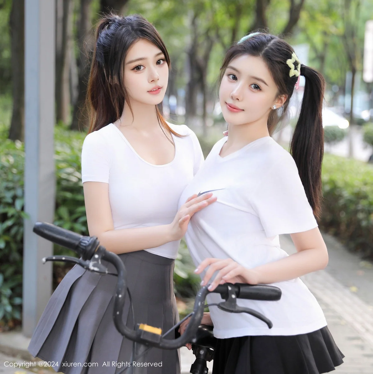 合集袁圆性感姐妹花脱JK制服秀完美身材惹火绝美写真 第 43 张