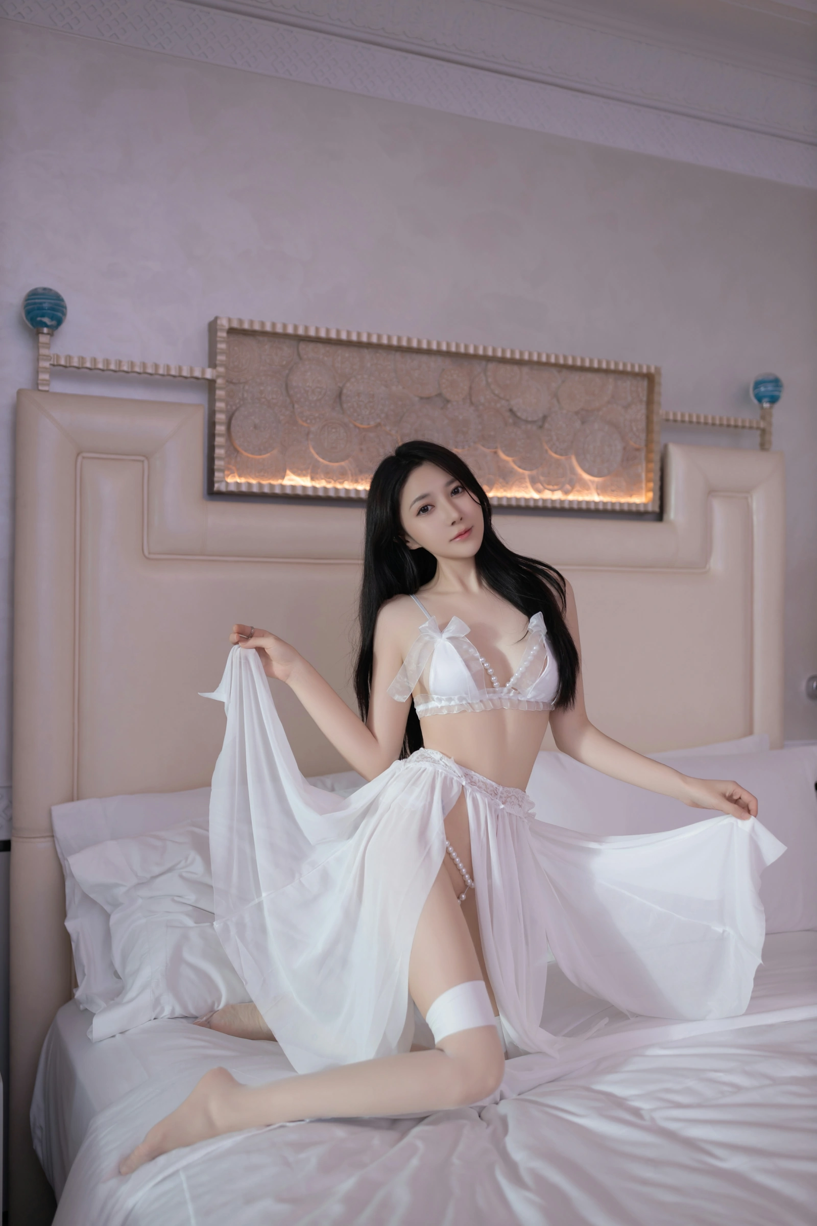 [秀人付费] 鱼子酱Fish 诱人私拍福利 白色珍珠 第 75 张