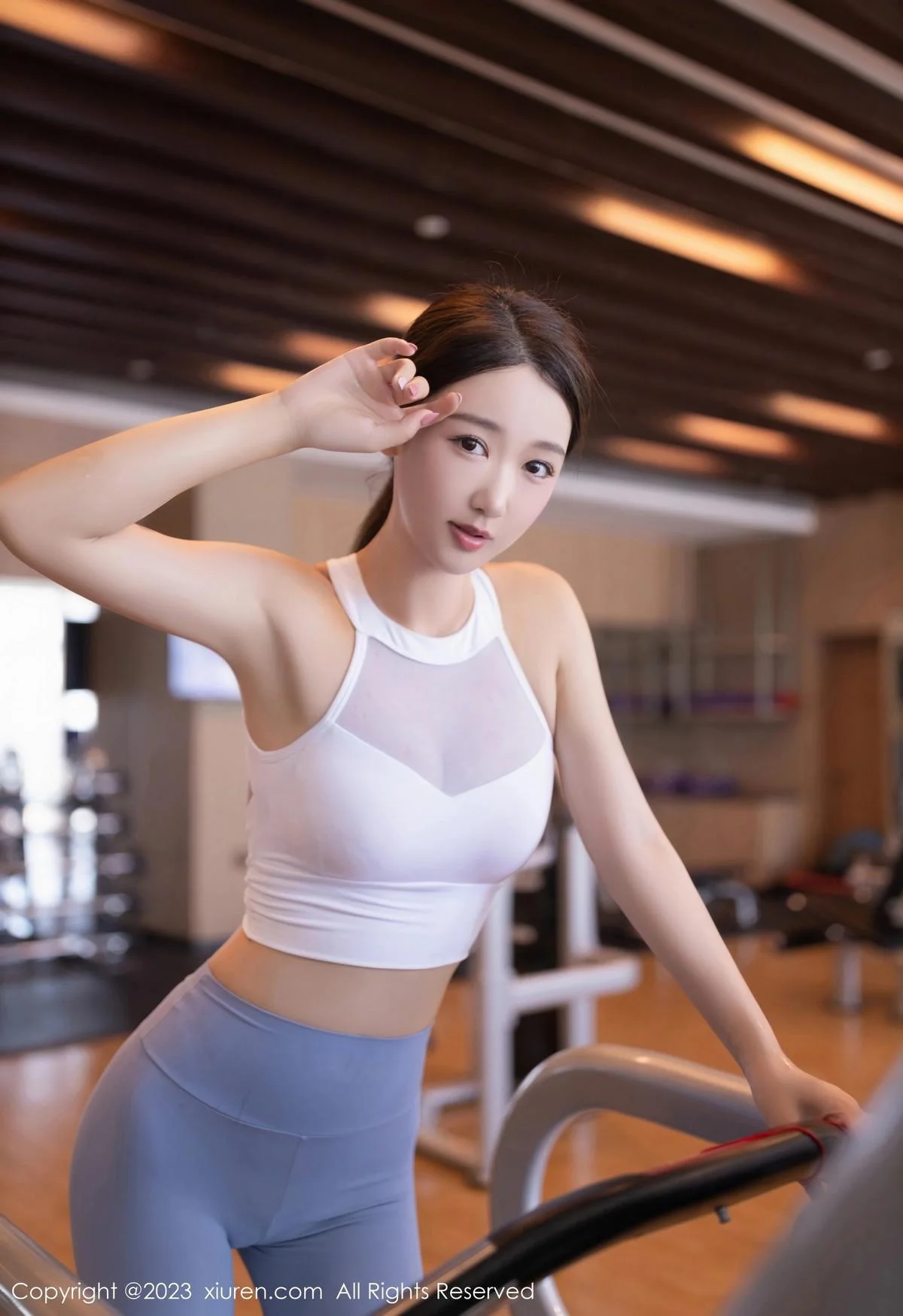 唐安琪健身房场景性感紧身运动服秀曼妙身姿迷人绝美写真 第 14 张