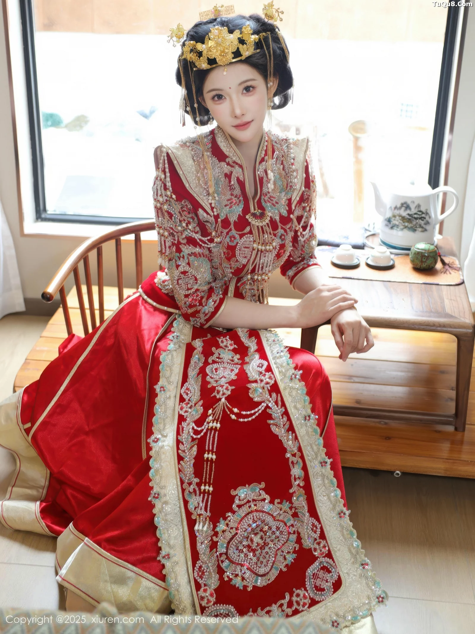 梨霜儿性感红色新娘服饰配肉色丝袜秀丰腴身材迷人绝美写真 第 24 张