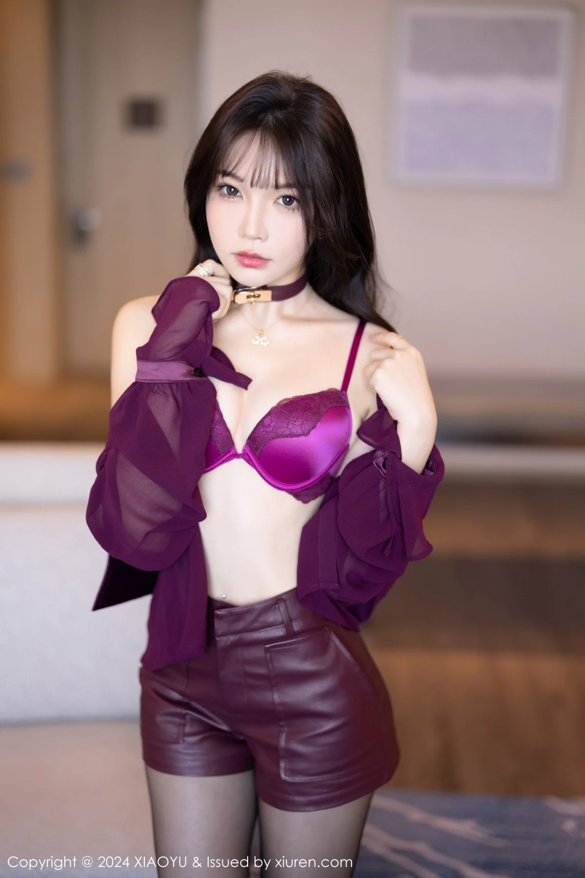 徐莉芝Booty紫红轻透上衣+性感紫红内衣秀曼妙身姿绝美写真 第 65 张