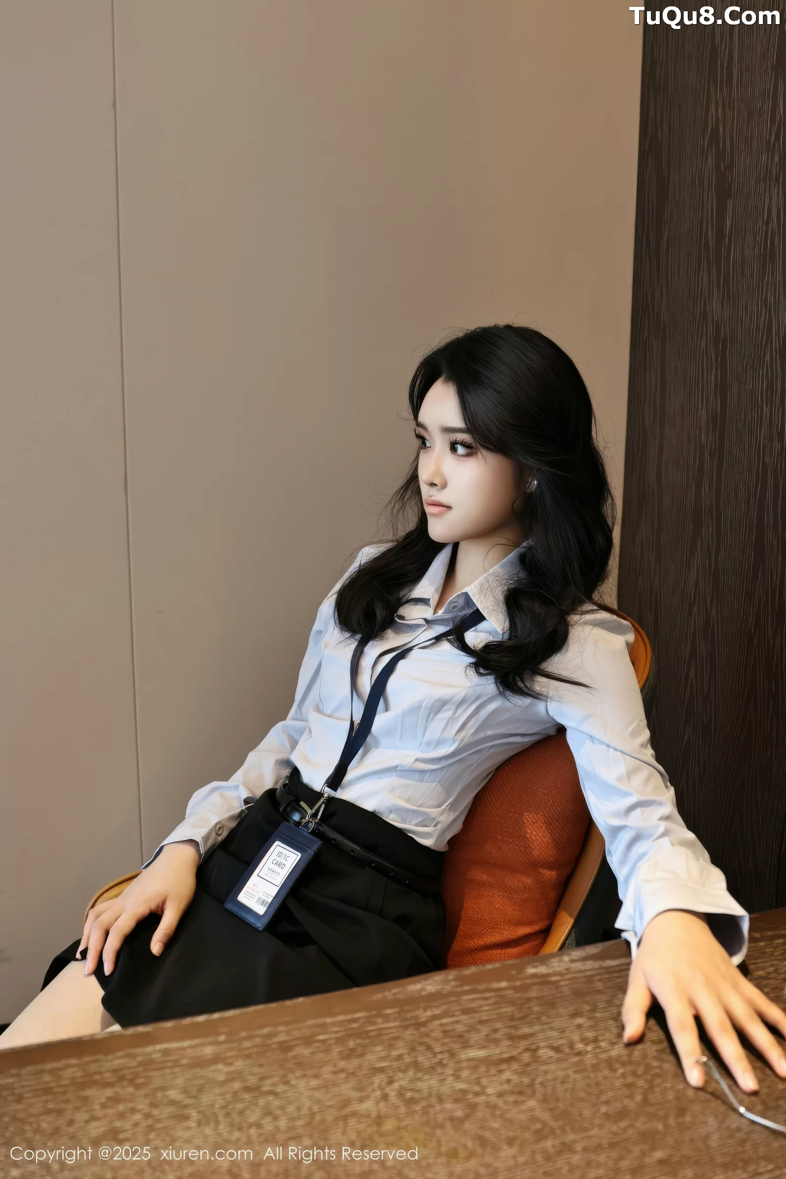 糯梨子性感蓝色衬衫配黑短裙露超薄肉丝秀曼妙身姿绝美写真 第 35 张