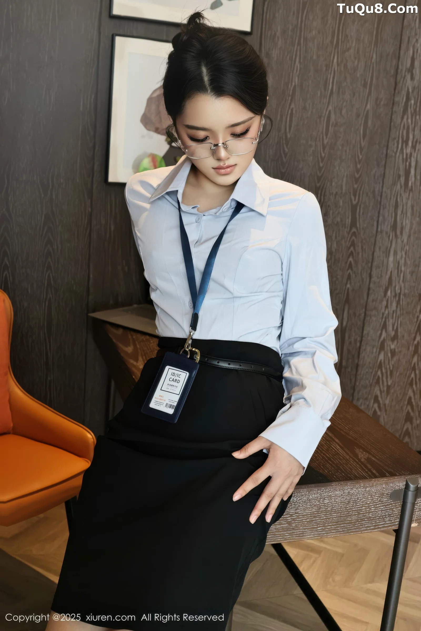 糯梨子性感蓝色衬衫配黑短裙露超薄肉丝秀曼妙身姿绝美写真 第 48 张